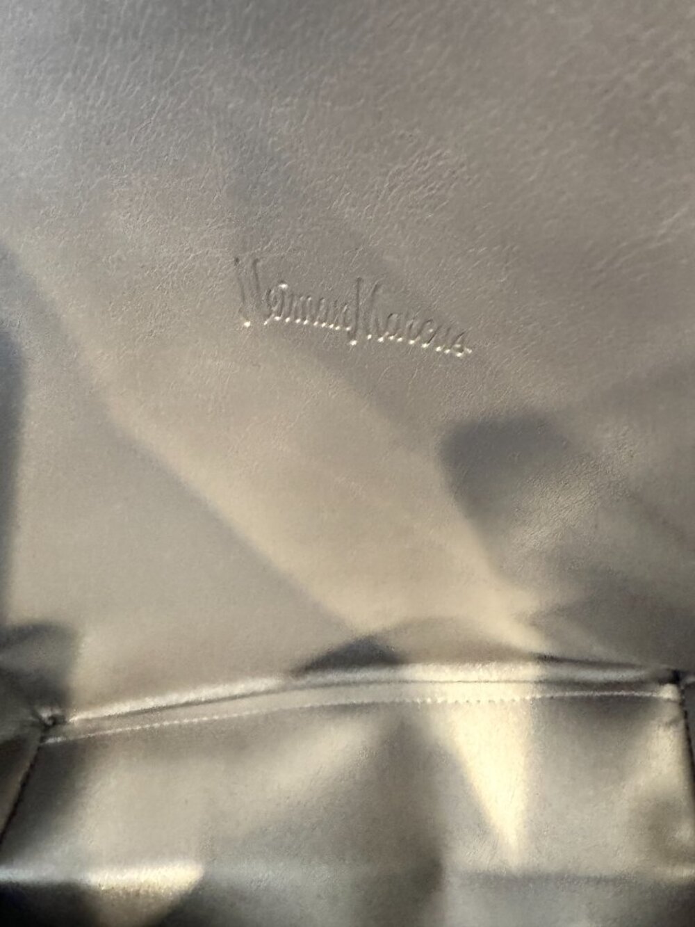 Neiman Marcus Silver Metallic Vegan Leather Exclusive Tote Bag NWOT - Picture 3 of 7